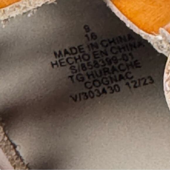 Old Navy Toddler Girls Tan  Faux Leather Sandals with Woven Design  Sz 9 NWT - Picture 7 of 7